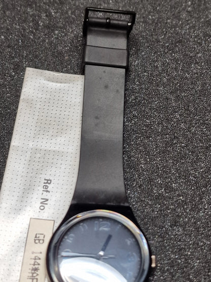 🖤 Swatch GB144 “After Dark” (1992) – Minimalist Black Elegance