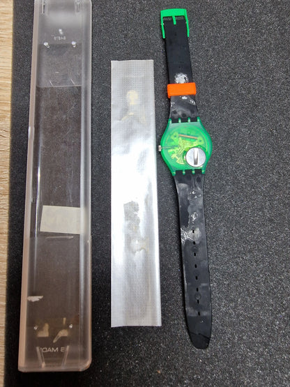 💚 Swatch GG106 “Neo Rider” (1988) – Techno Neon Classic