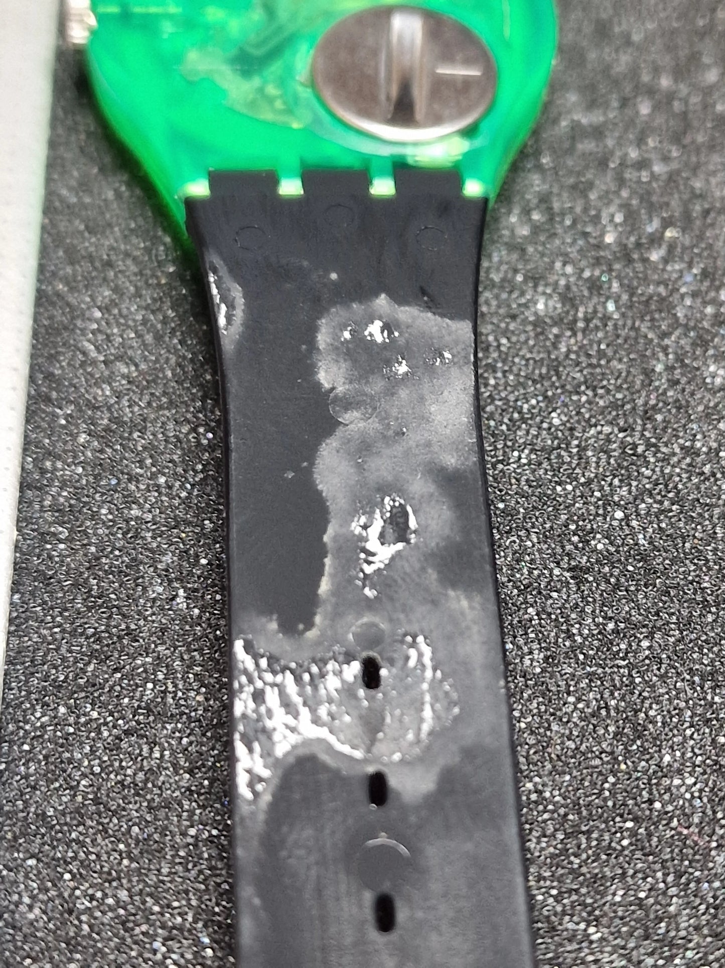 💚 Swatch GG106 “Neo Rider” (1988) – Techno Neon Classic