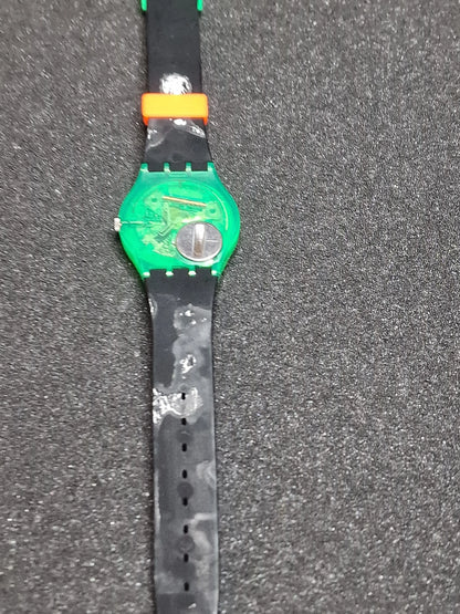 💚 Swatch GG106 “Neo Rider” (1988) – Techno Neon Classic