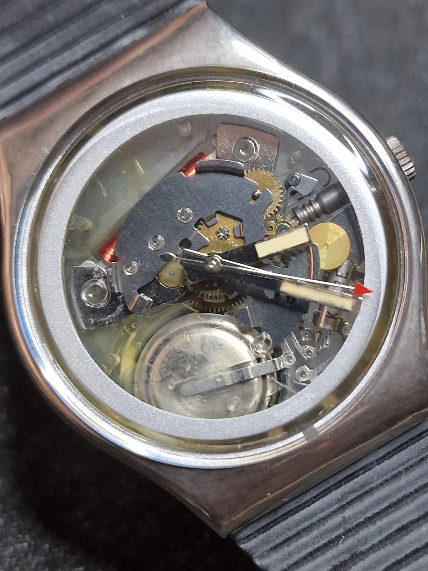 ⚙️ Swatch GX101 “Heartbreak” (1988) – Transparent Skeleton Classic