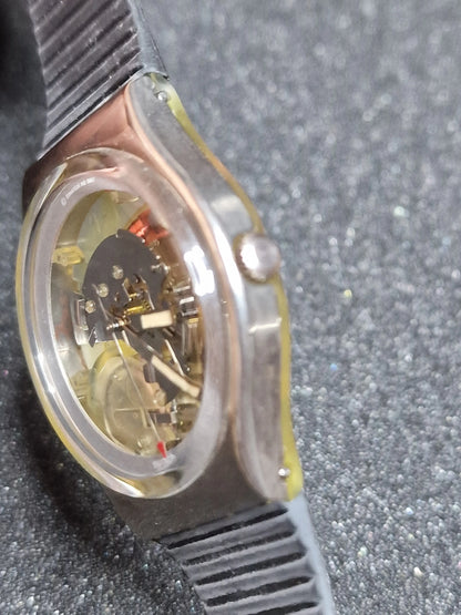 ⚙️ Swatch GX101 “Heartbreak” (1988) – Transparent Skeleton Classic