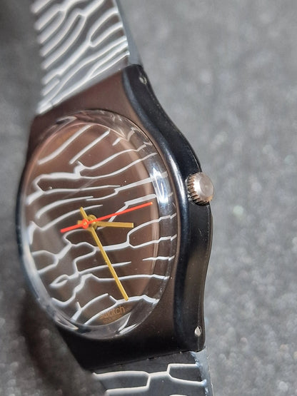 🖤 Swatch GB119 “Marmorata” (1987) – Marble Effect Classic