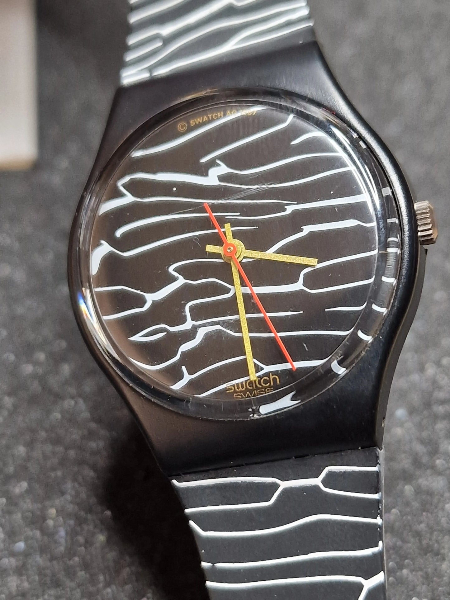 🖤 Swatch GB119 “Marmorata” (1987) – Marble Effect Classic