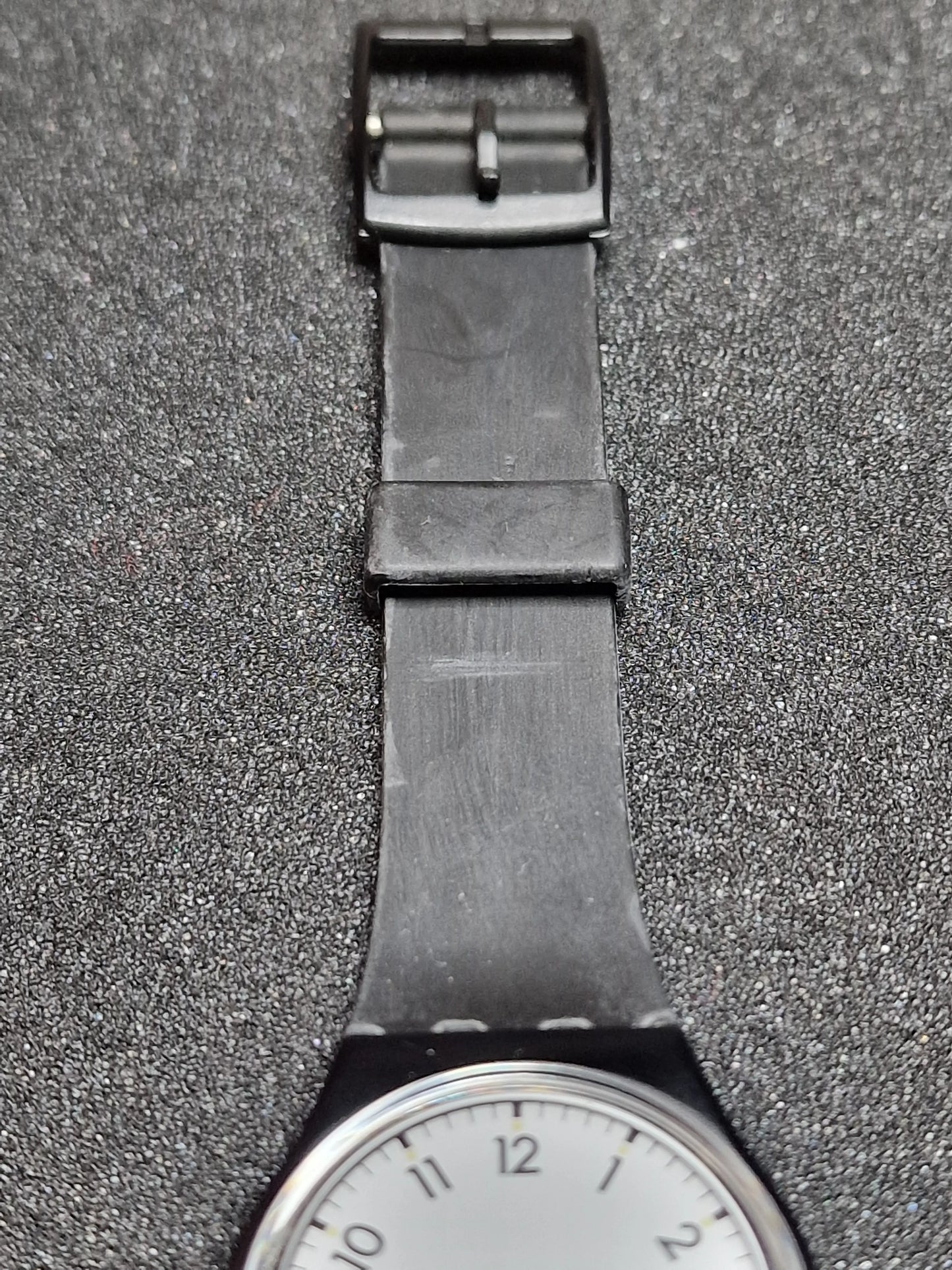 🕰️ Swatch GB725 “Classic” (1986) – Rare Early Day-Date Model
