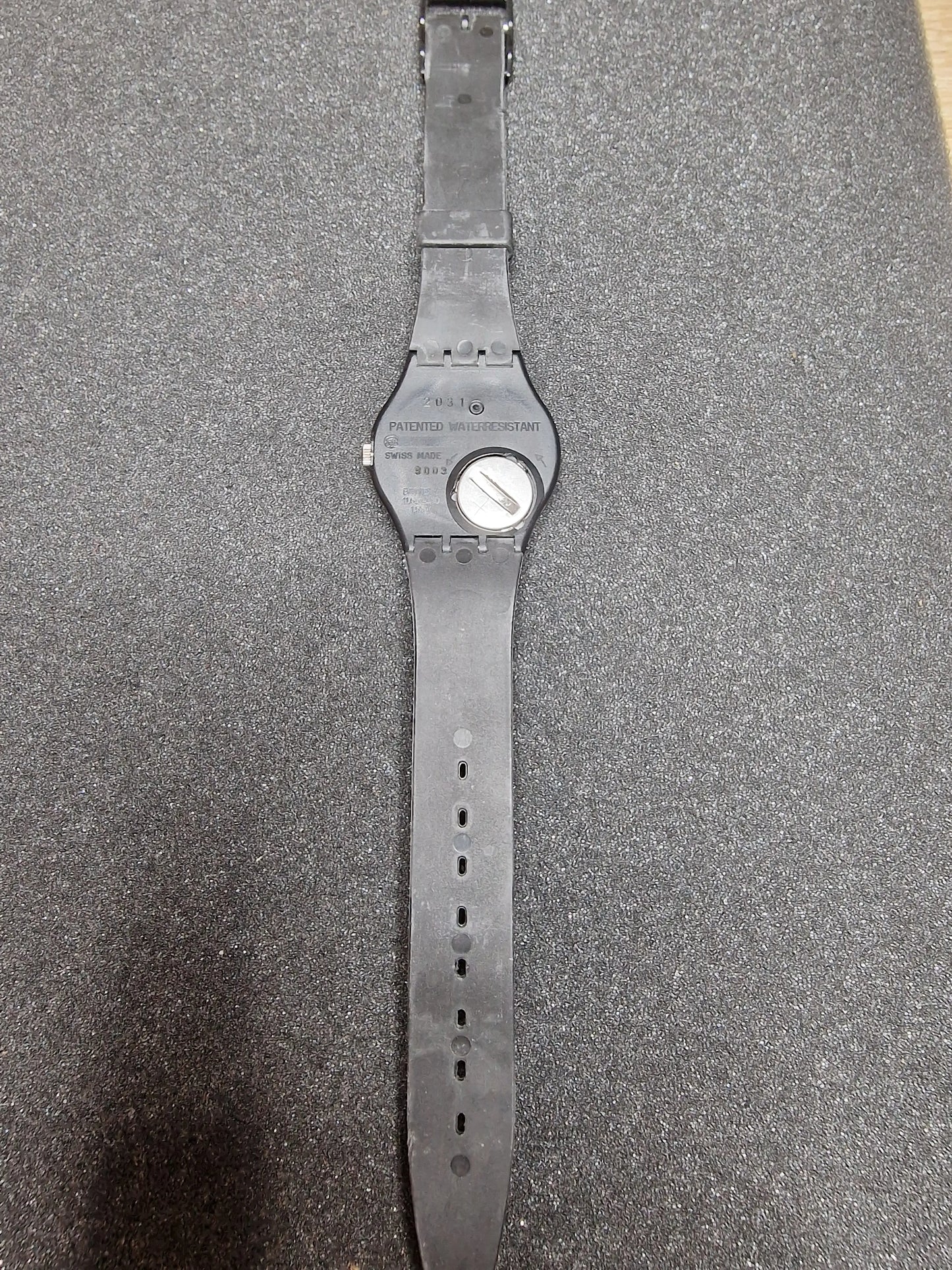 🕰️ Swatch GB725 “Classic” (1986) – Rare Early Day-Date Model