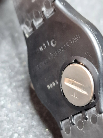 🕰️ Swatch GB725 “Classic” (1986) – Rare Early Day-Date Model