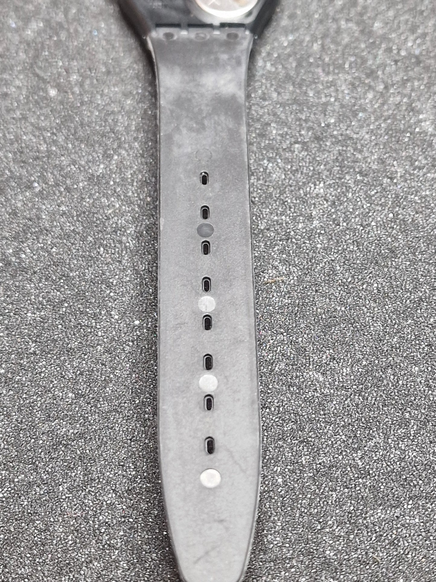 🕰️ Swatch GB709 “Classic Two” (1987) – Timeless Minimalism