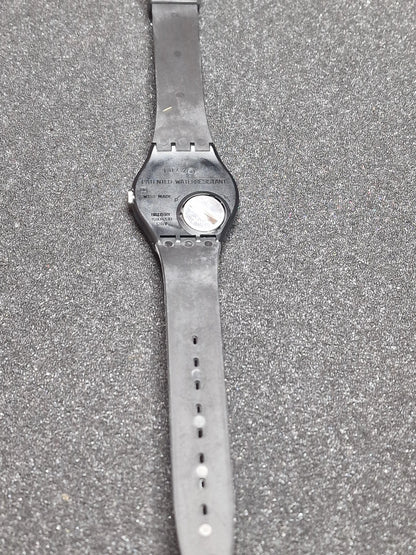 🕰️ Swatch GB709 “Classic Two” (1987) – Timeless Minimalism