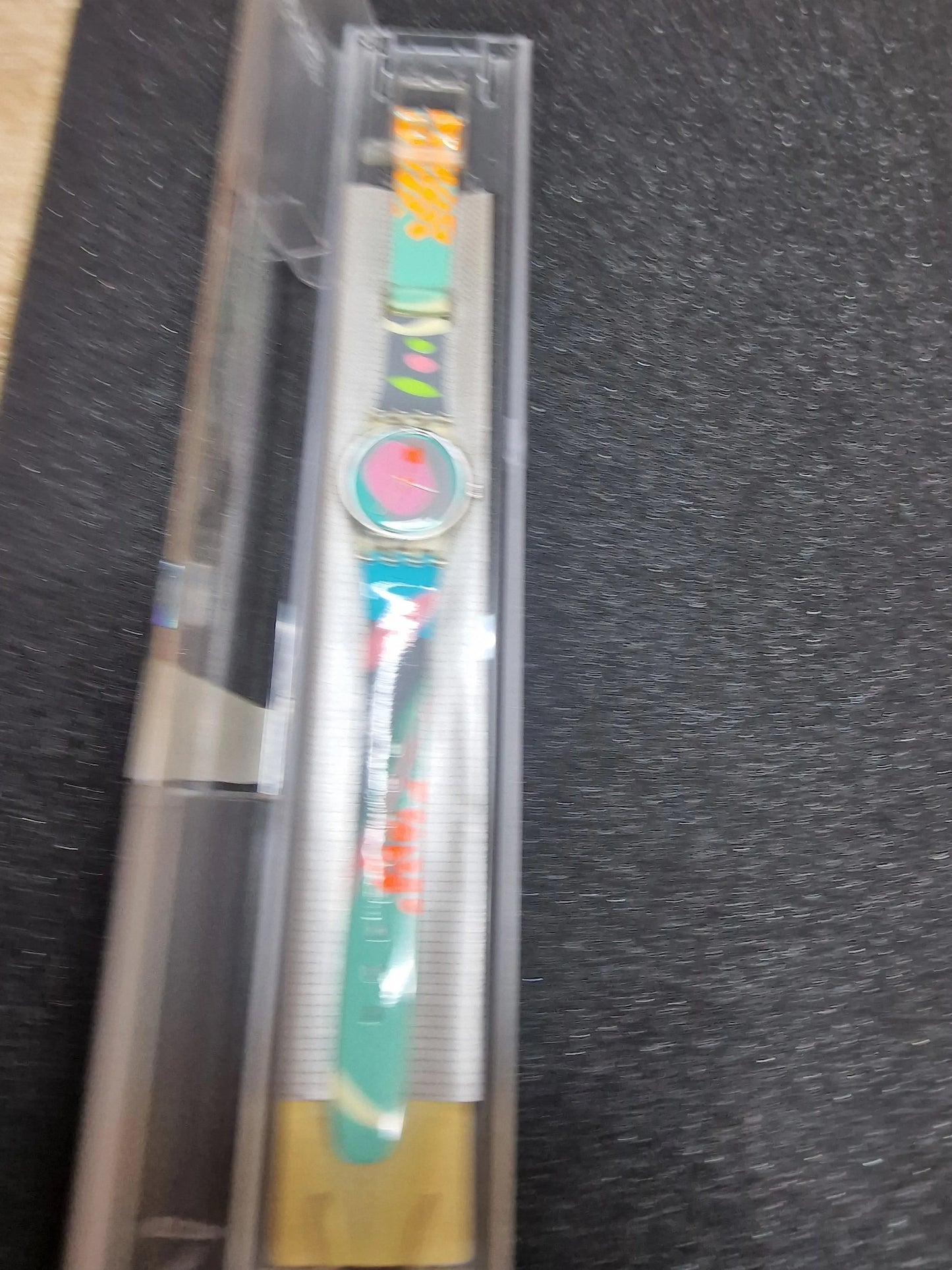 💖 Swatch LK109 “Luna di Capri” (1987) – Playful Italian Summer Design