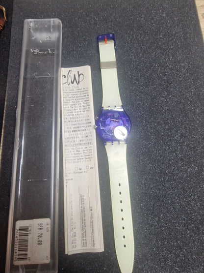 💜 Swatch GN901 “Potluck” (1996) – Swatch Loomi Series