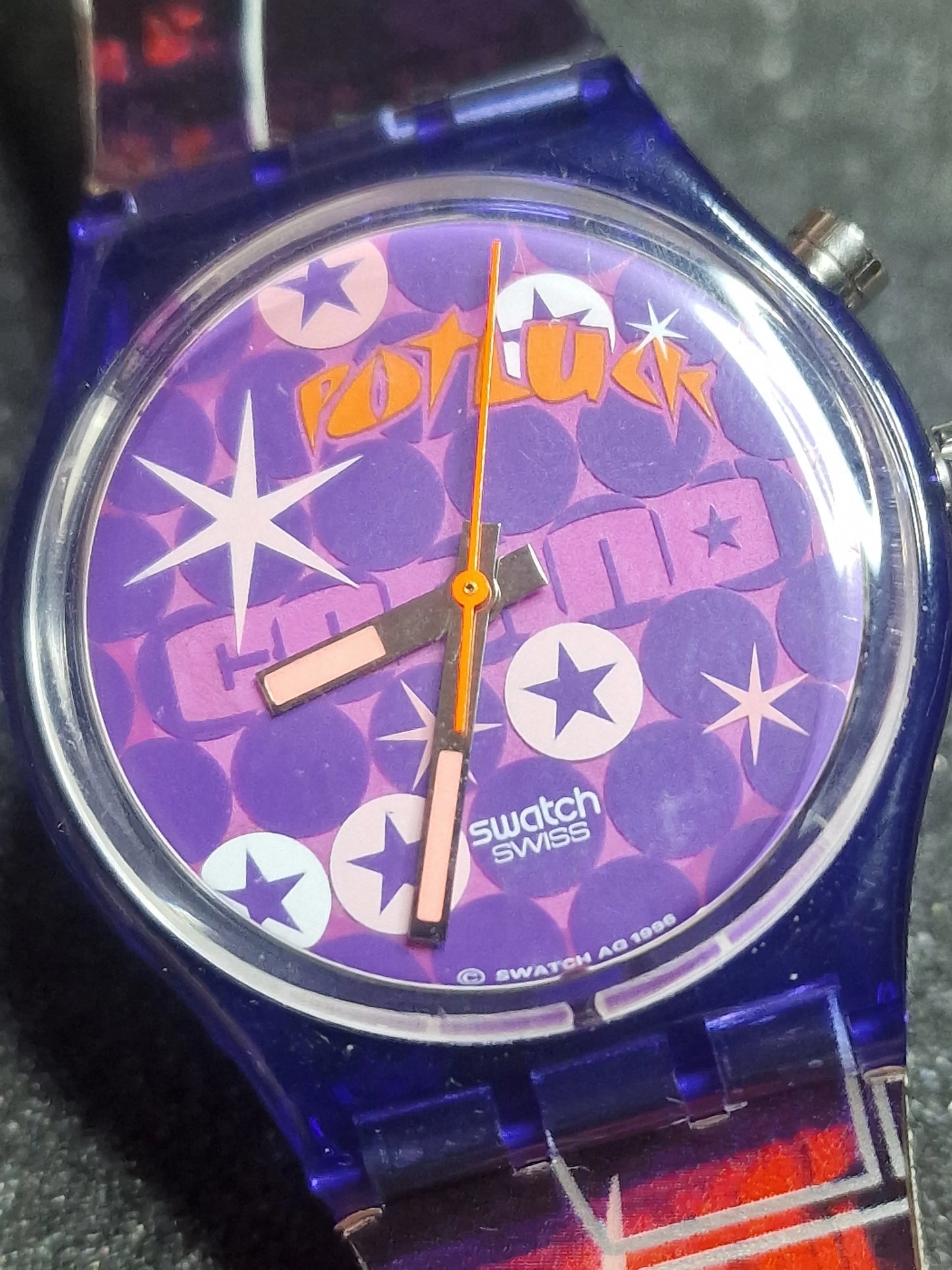 💜 Swatch GN901 “Potluck” (1996) – Swatch Loomi Series