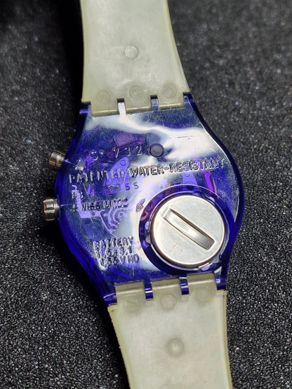 💜 Swatch GN901 “Potluck” (1996) – Swatch Loomi Series