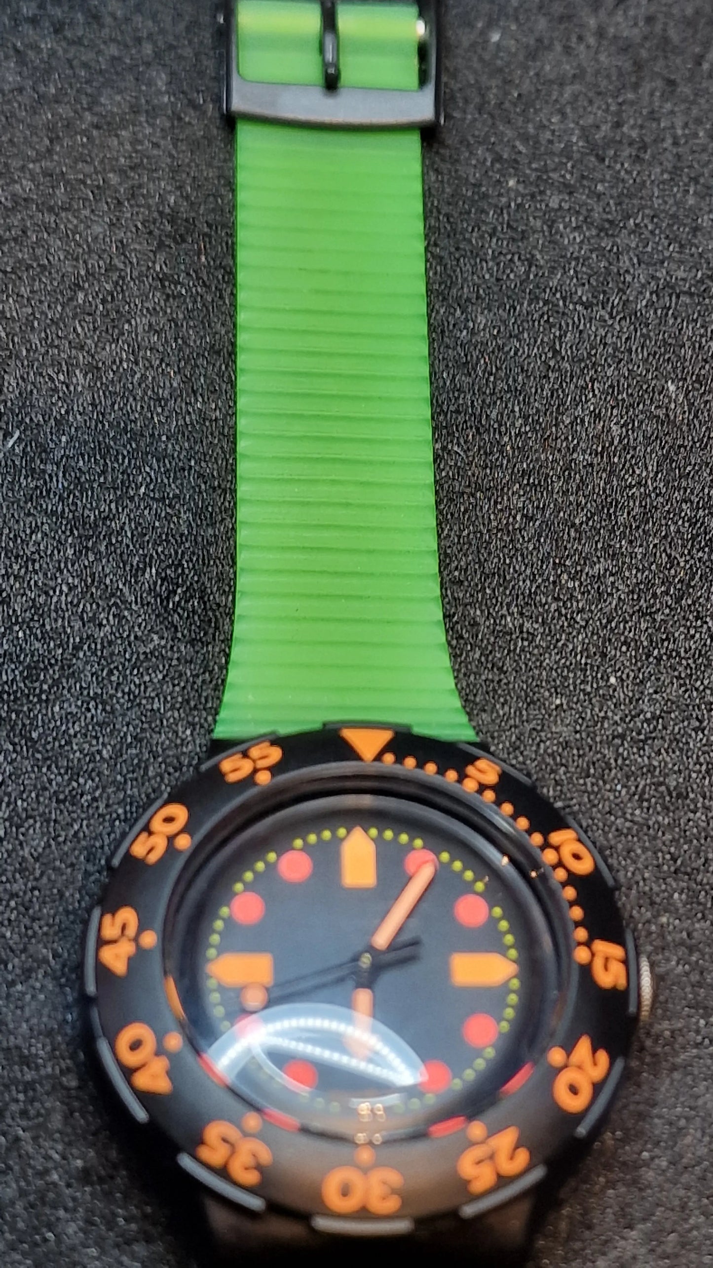 Swatch Scuba SDB100 “Barrier Reef” – 1990 Vintage Diver (200m WR)
