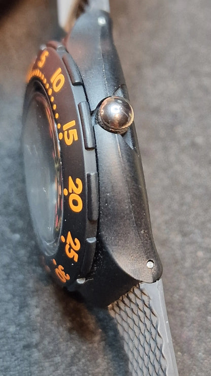 Swatch Scuba SDB100 “Barrier Reef” – 1990 Vintage Diver (200m WR)