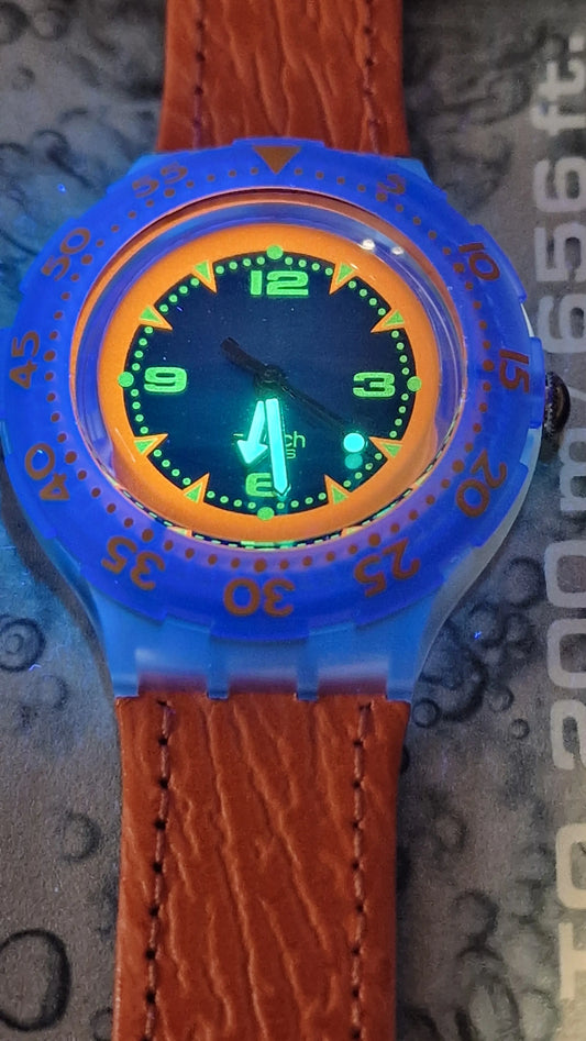 🕒 Swatch Scuba 200 – SDK106 “Red Island” (1992)