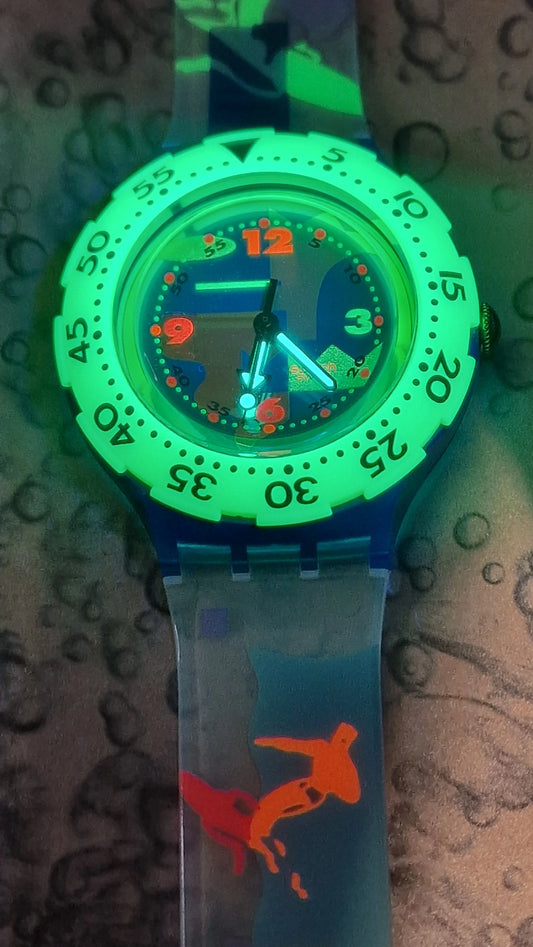 Swatch Scuba “Over the Wave” – SDN105 (1993) – Full Set 🌊🟩🟦
