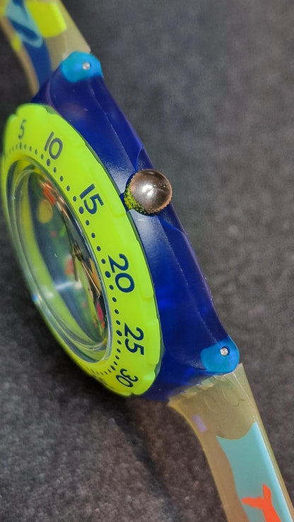 Swatch Scuba “Over the Wave” – SDN105 (1993) – Full Set 🌊🟩🟦