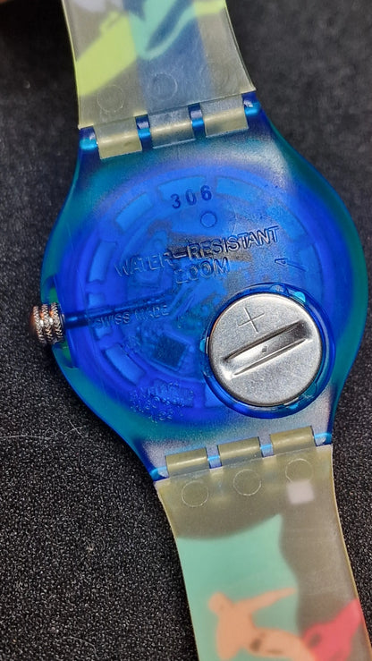 Swatch Scuba “Over the Wave” – SDN105 (1993) – Full Set 🌊🟩🟦