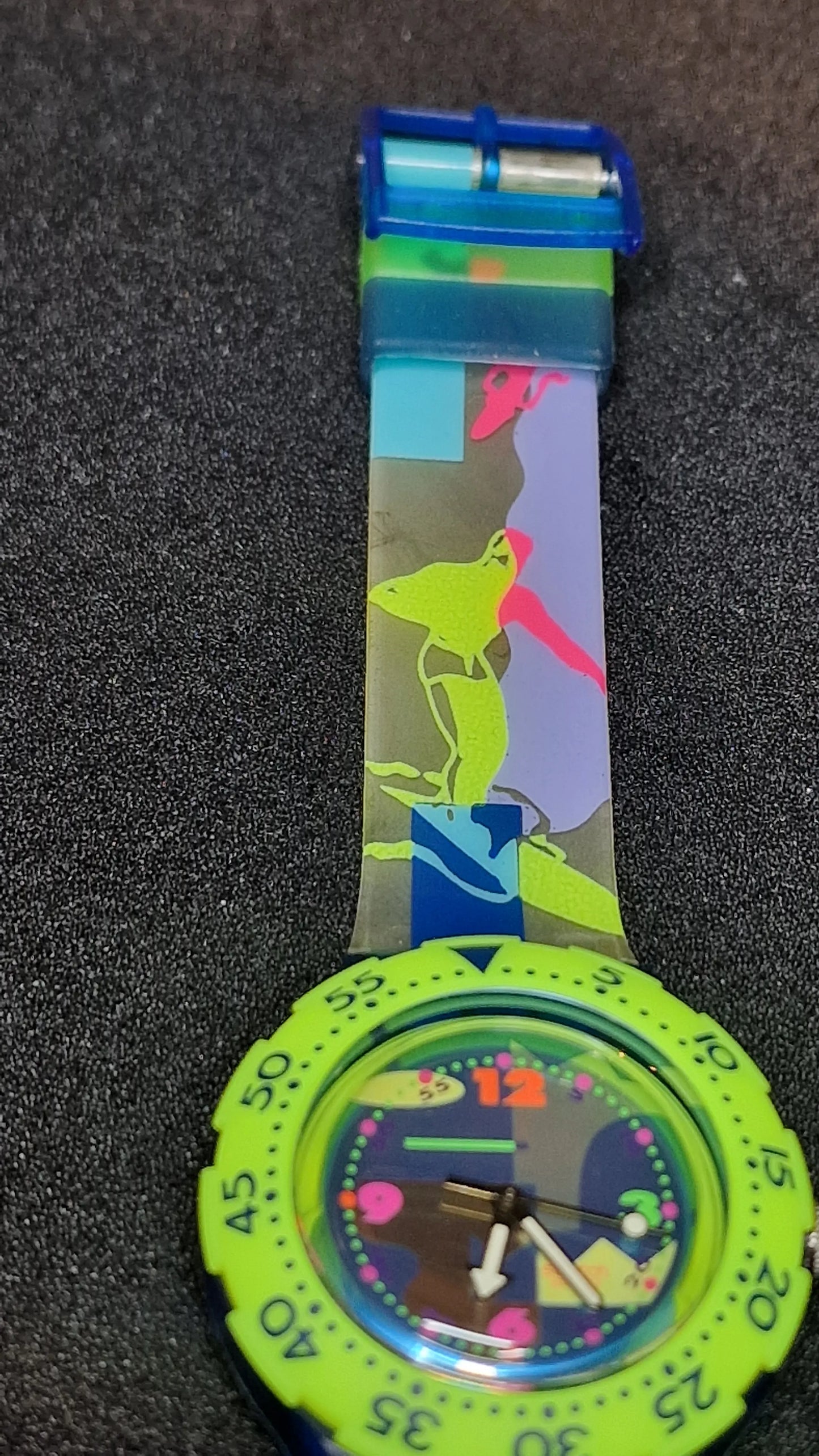 Swatch Scuba “Over the Wave” – SDN105 (1993) – Full Set 🌊🟩🟦