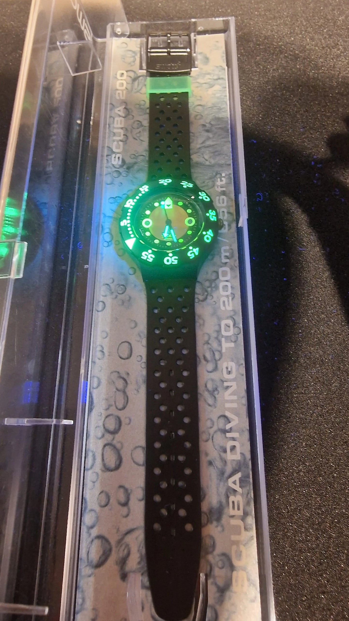 🖤 Swatch Scuba 200 – SDB102 “Black Wave” (1991)