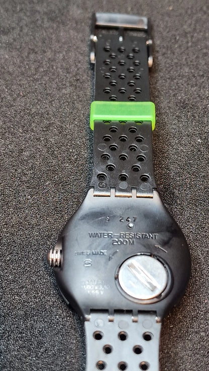 🖤 Swatch Scuba 200 – SDB102 “Black Wave” (1991)