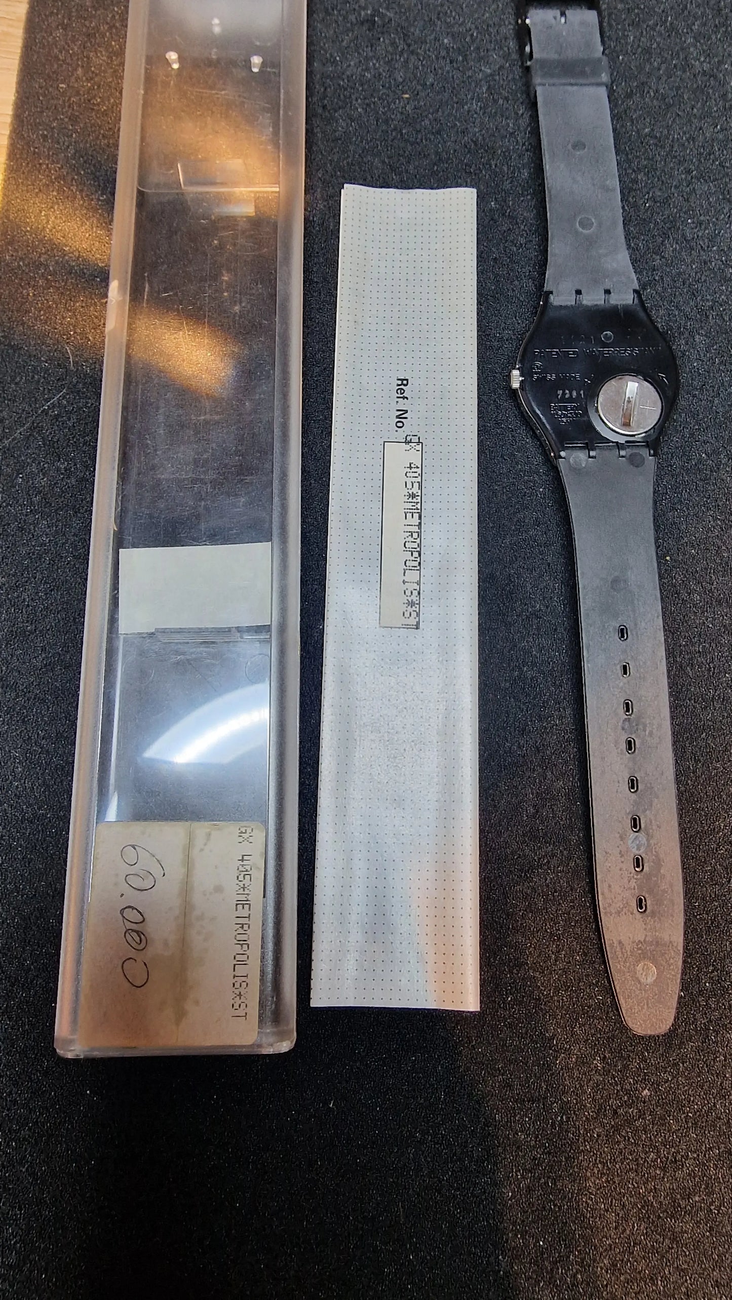 🟣 Swatch GX405 "Metropolis" (1989) – Vintage Skeleton Design