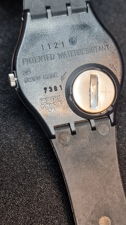 🟣 Swatch GX405 "Metropolis" (1989) – Vintage Skeleton Design