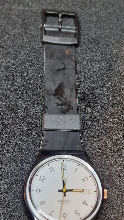 SWATCH Classic White – GB706 (1985)
