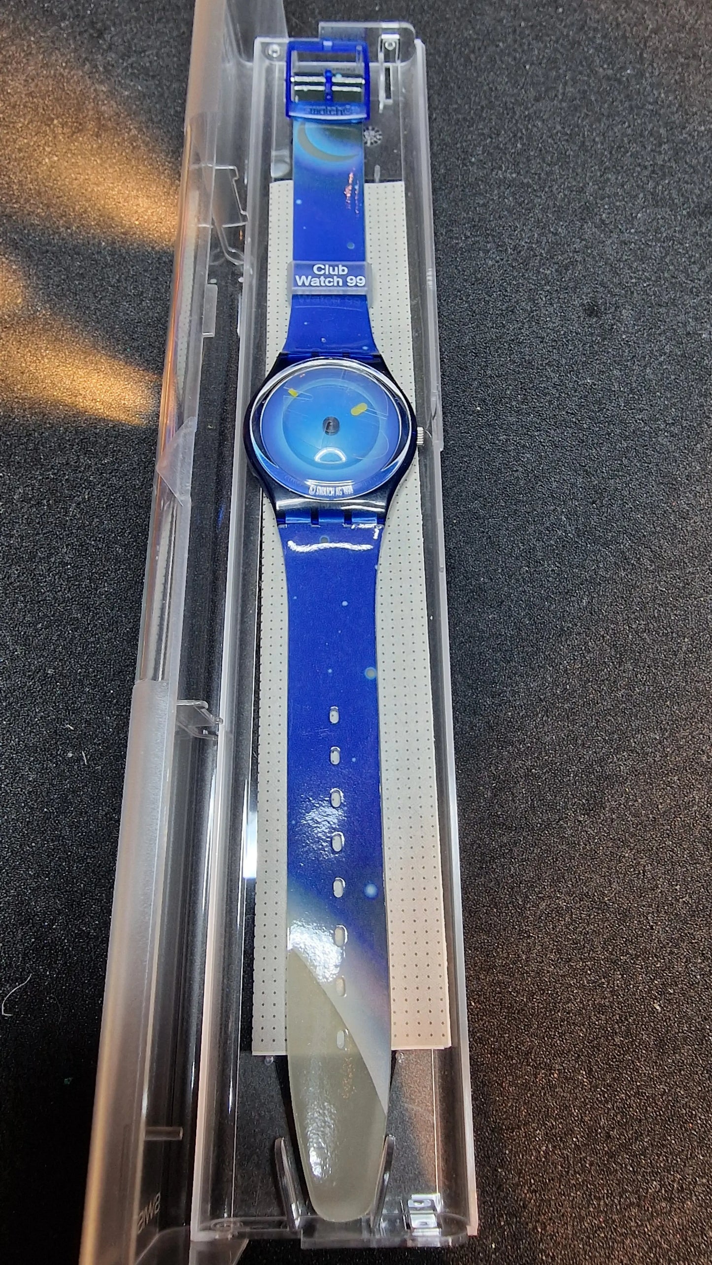 🌌 Swatch GZ160 – Space Dreams (Club Watch 1999)