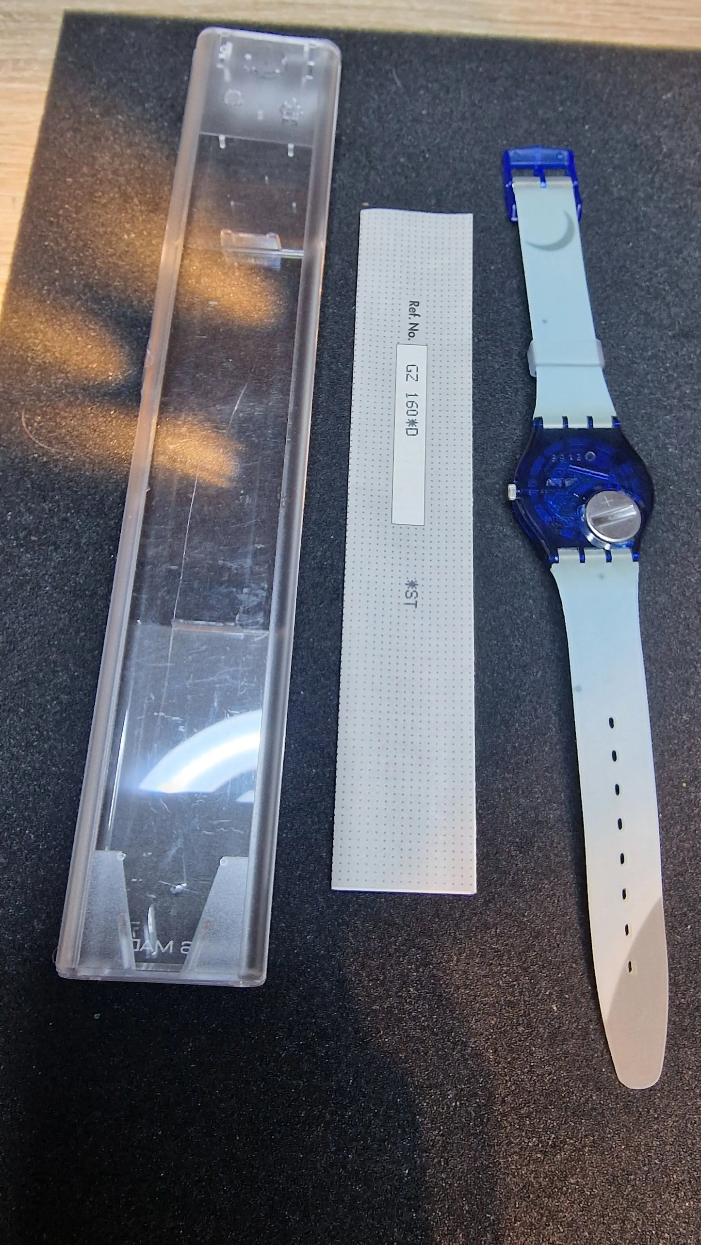 🌌 Swatch GZ160 – Space Dreams (Club Watch 1999)