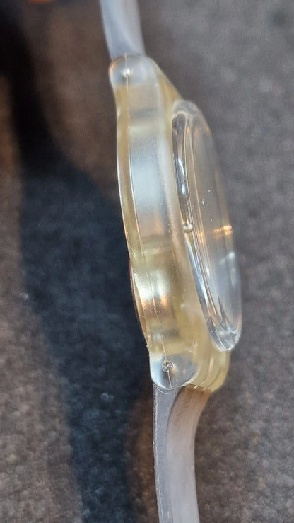 🕰️ Swatch GK104 – “Snowwhite” (1987)