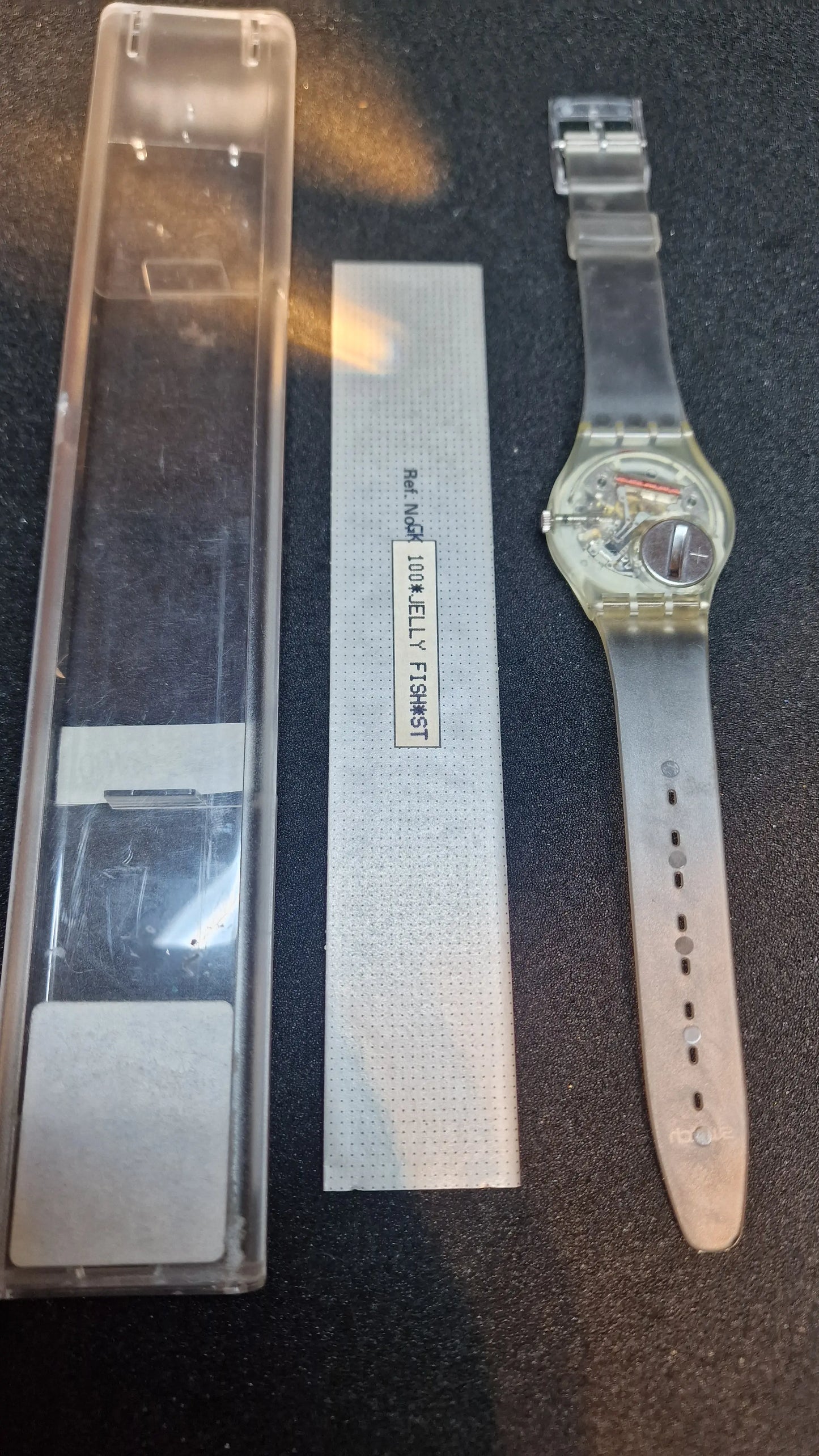 🪼 Swatch GK100 – Jelly Fish (1985) | Vintage Transparent Classic