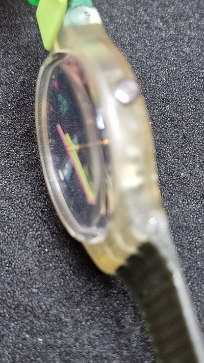 🌀 Swatch GK700 – “Giro” (1990) | Vintage Day-Date | UV Glow