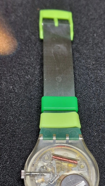 🌀 Swatch GK700 – “Giro” (1990) | Vintage Day-Date | UV Glow