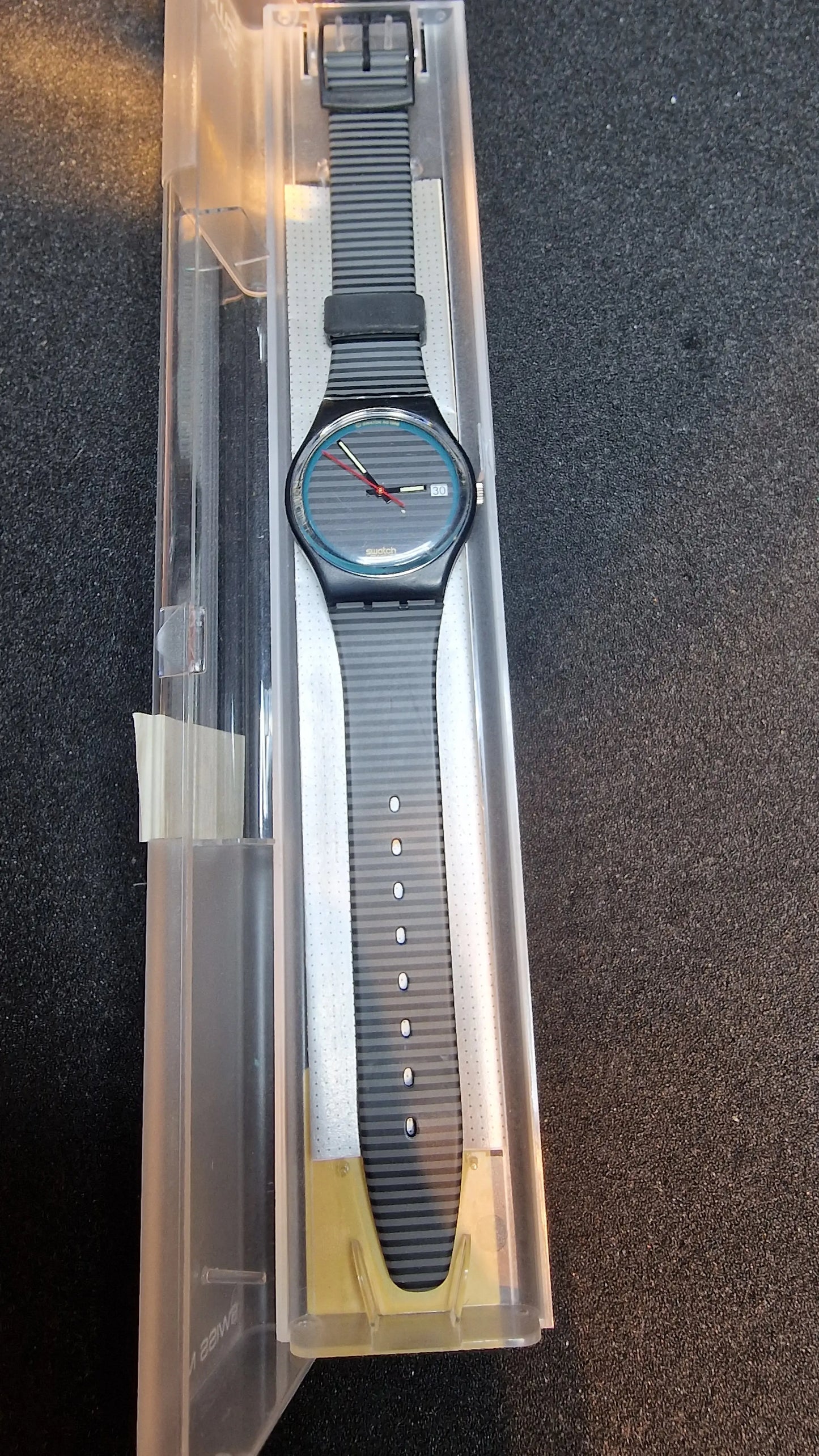 🕒 Swatch GB411 – Grey Line (1989)