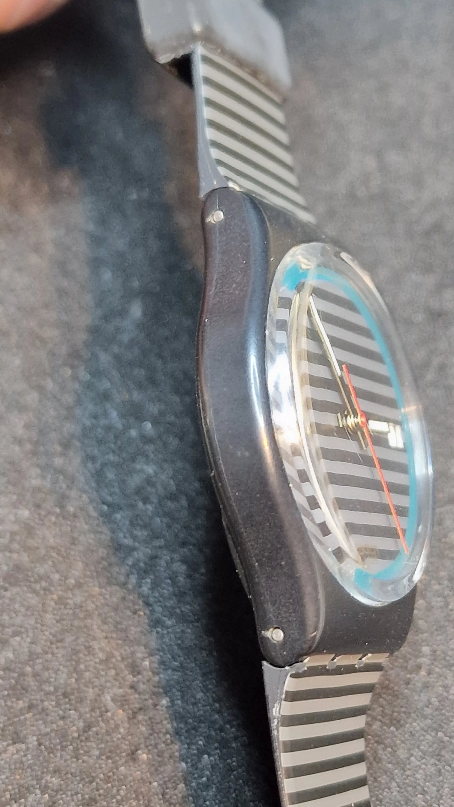 🕒 Swatch GB411 – Grey Line (1989)