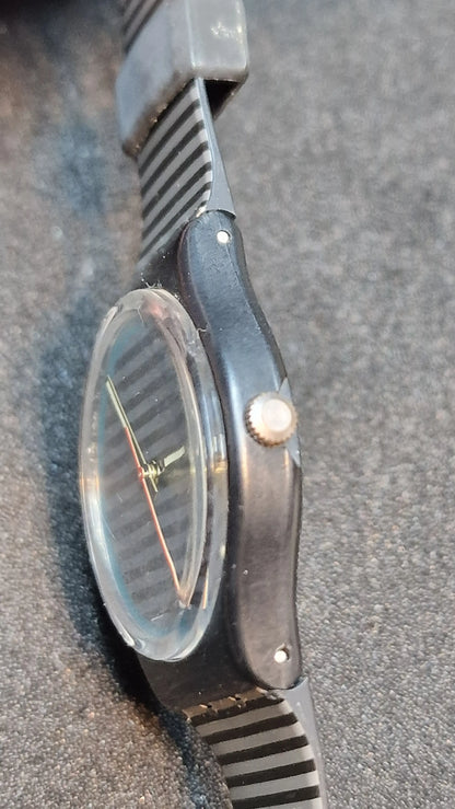 🕒 Swatch GB411 – Grey Line (1989)