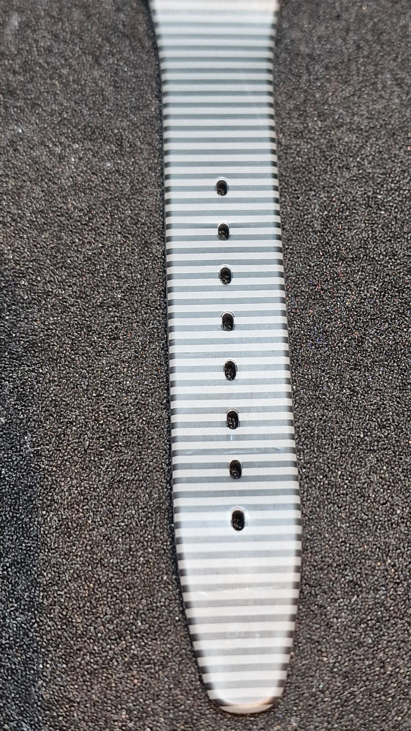 🕒 Swatch GB411 – Grey Line (1989)