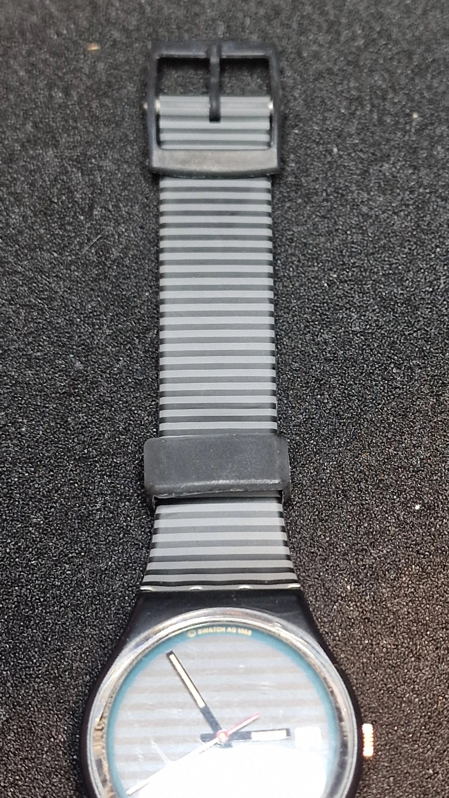 🕒 Swatch GB411 – Grey Line (1989)