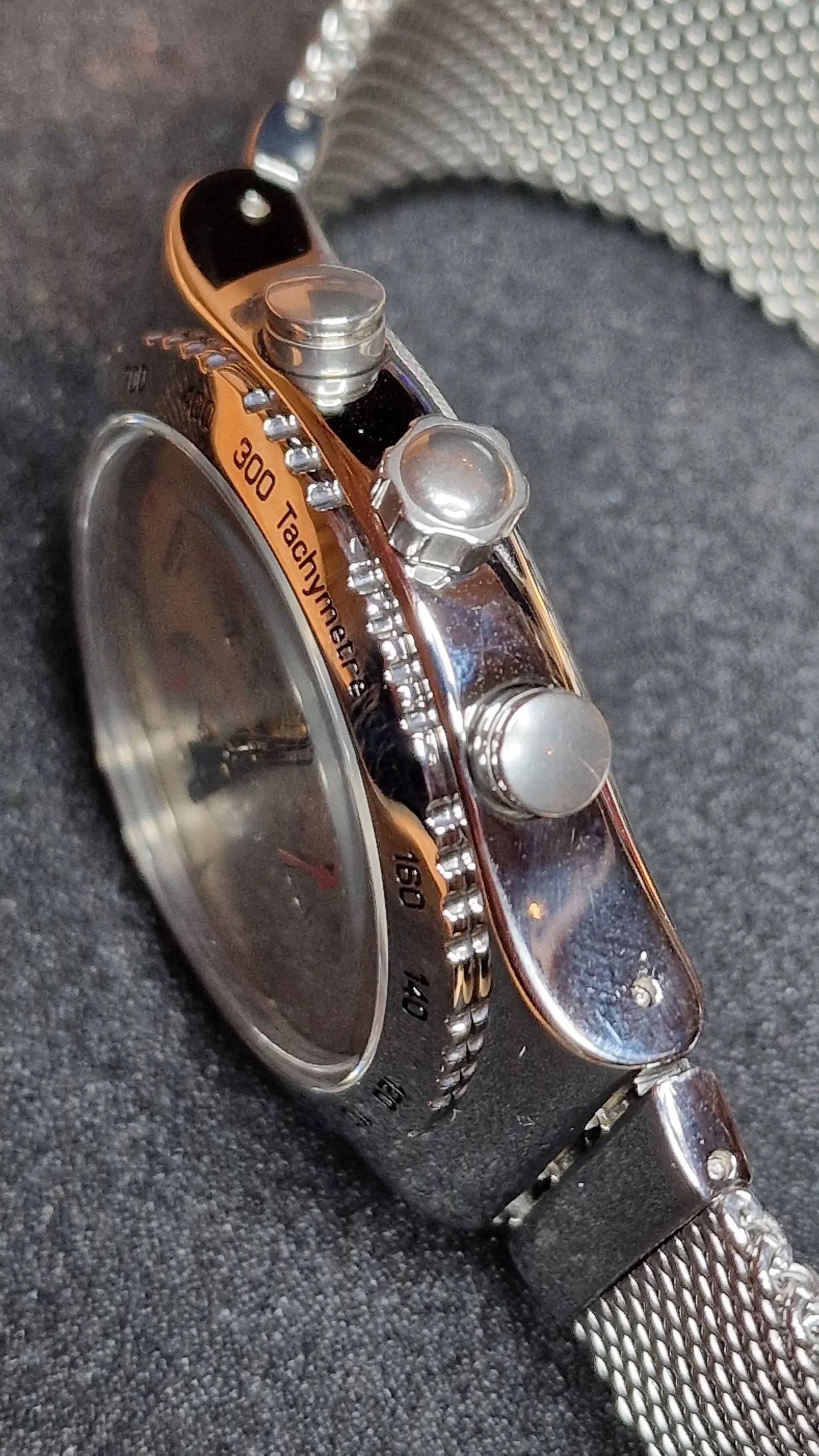 ⏱️ Swatch Irony Chrono YVS405G – “Silverisch”