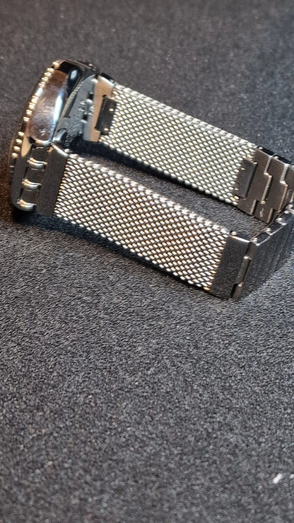 ⏱️ Swatch Irony Chrono YVS405G – “Silverisch”