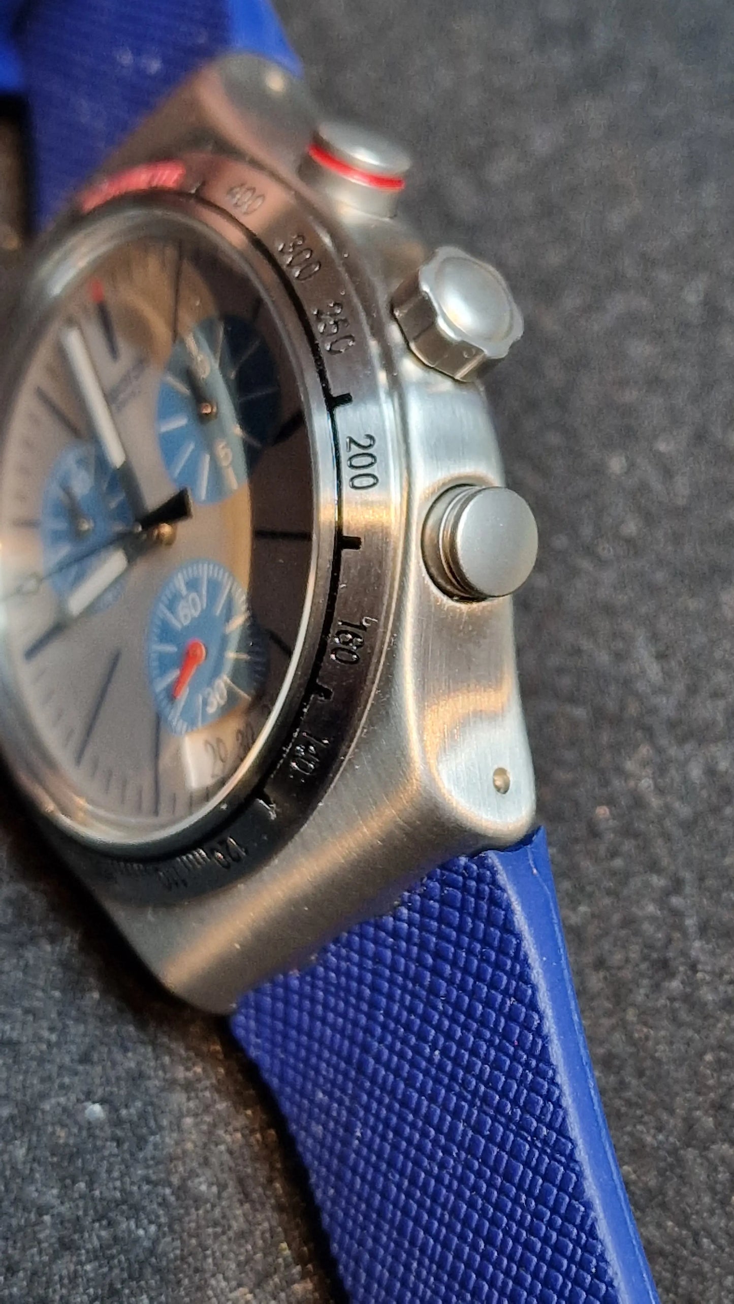 🔥 Swatch Irony Chrono YVS435 “Blau Me On” – 44mm | Swiss Made Icon 🔥