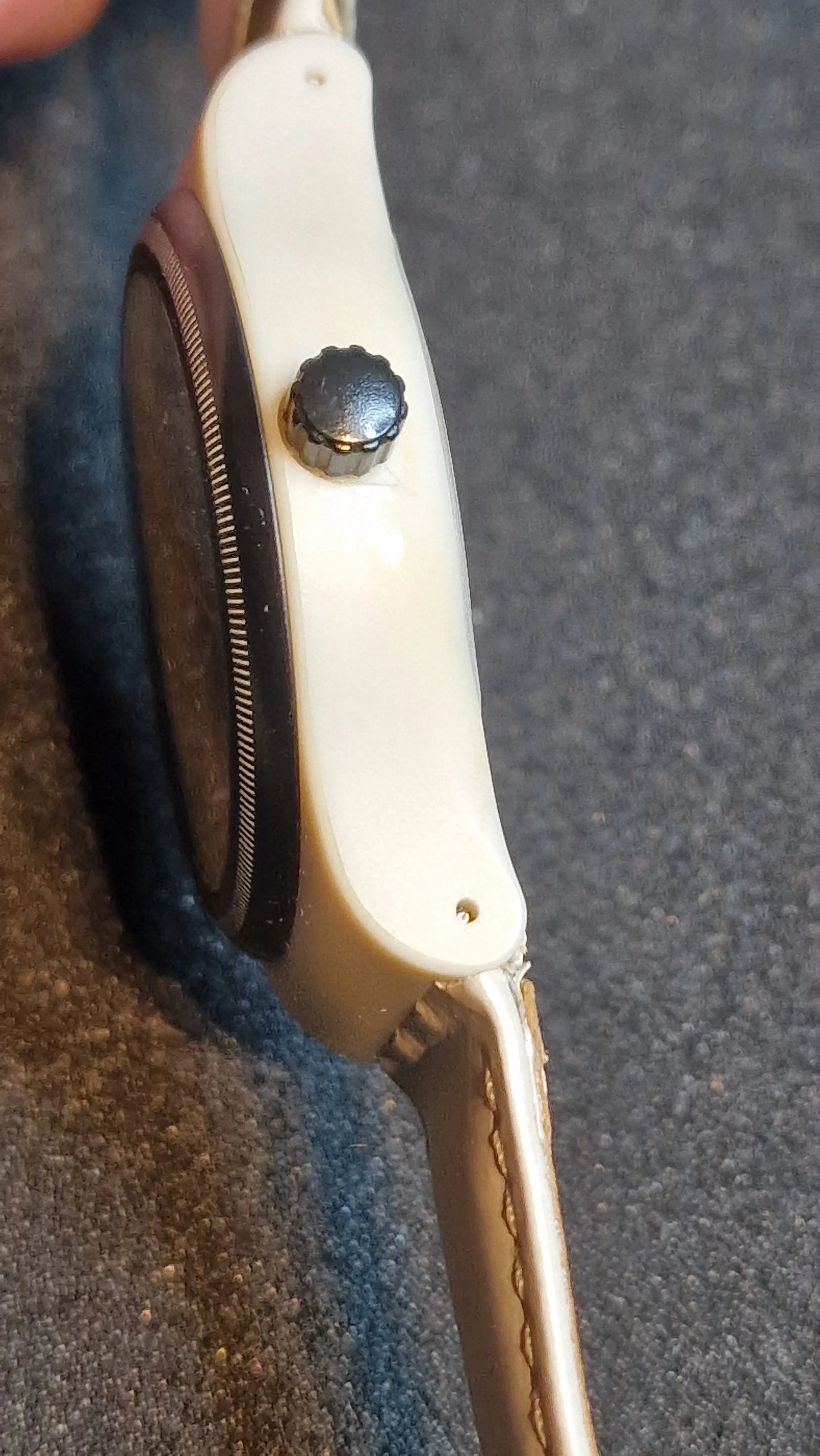 🕰️ Swatch Sistem51 Automatic SUTM400 “Cream” (AG2013) – Date – See-Through Back 42mm ✅