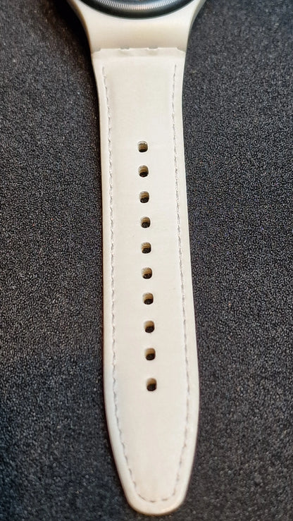 🕰️ Swatch Sistem51 Automatic SUTM400 “Cream” (AG2013) – Date – See-Through Back 42mm ✅