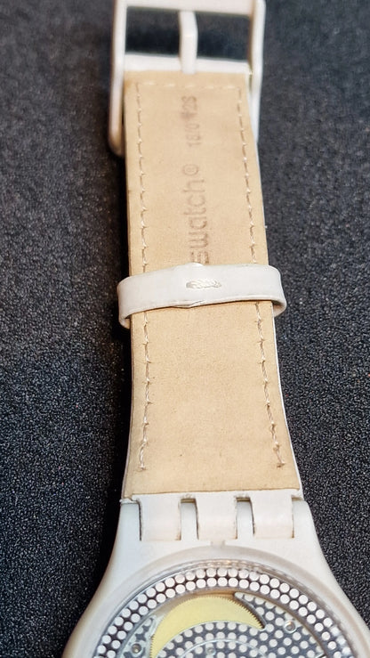 🕰️ Swatch Sistem51 Automatic SUTM400 “Cream” (AG2013) – Date – See-Through Back 42mm ✅