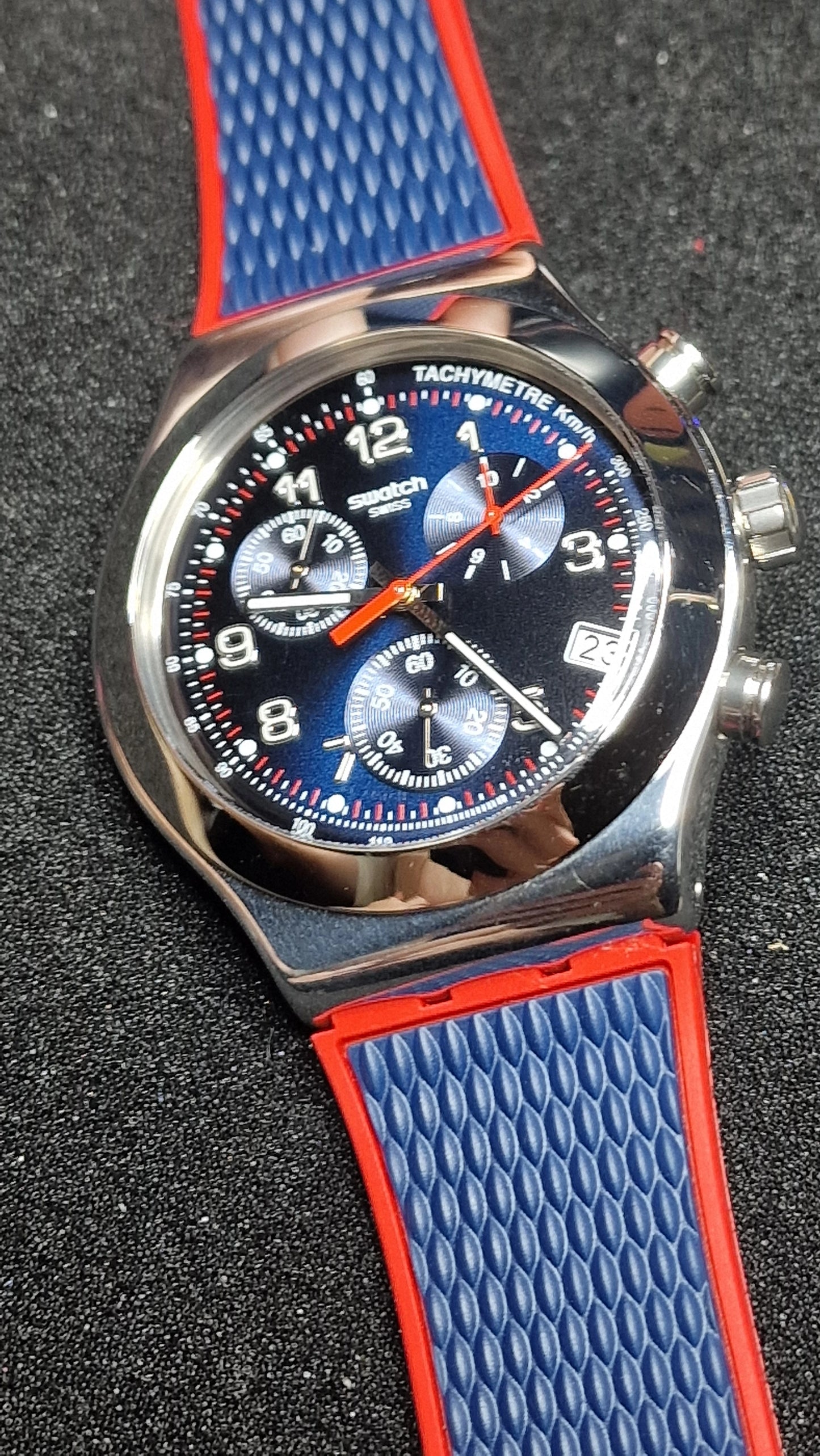 Swatch Irony Chrono YVS452 “Secret Operation” (2018) 🔴🔵 Tachymeter