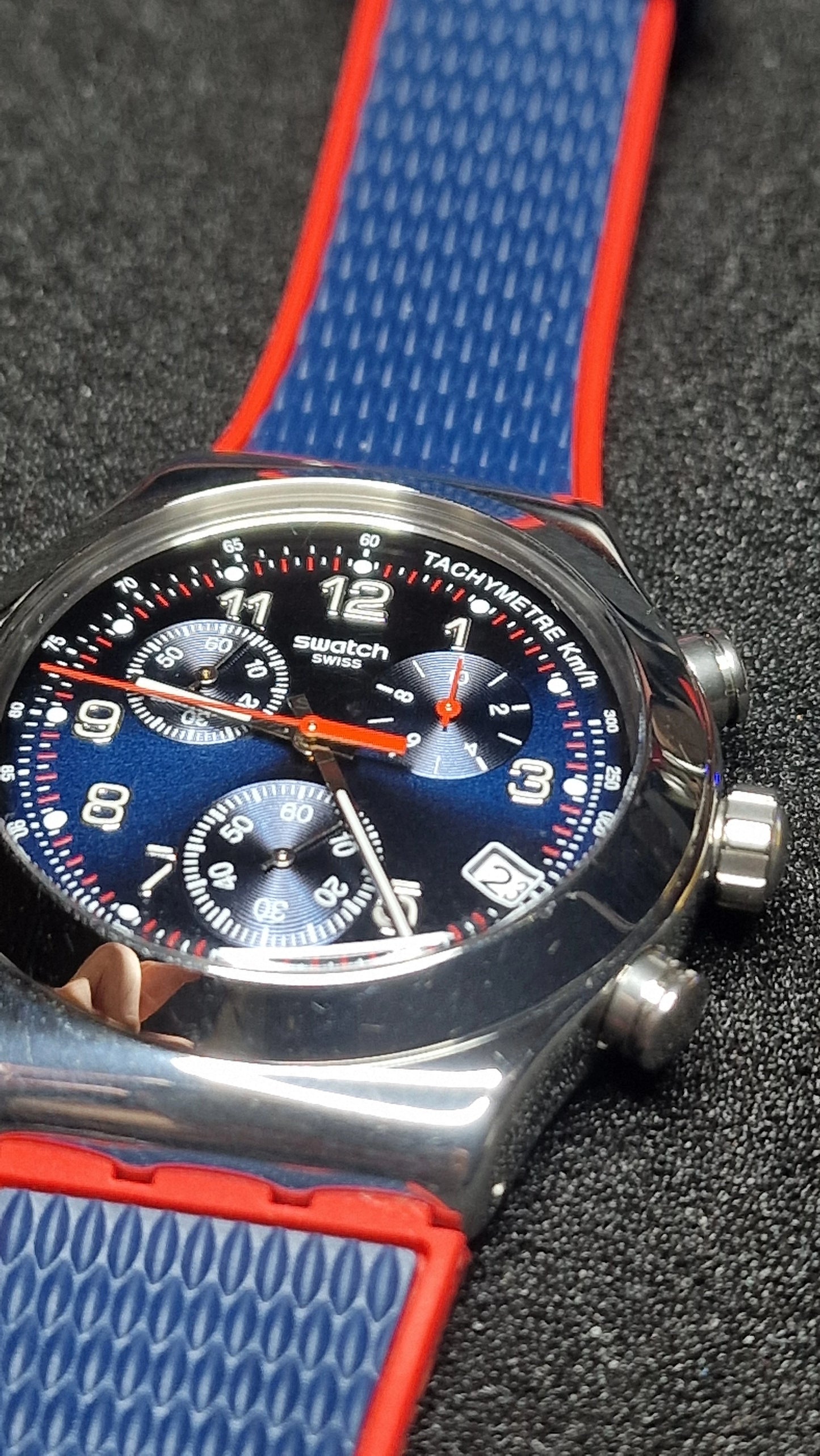 Swatch Irony Chrono YVS452 “Secret Operation” (2018) 🔴🔵 Tachymeter