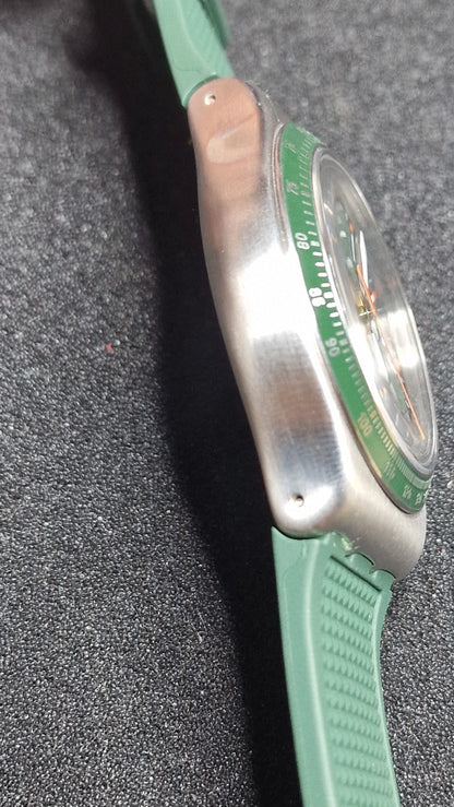 🌲 Swatch Irony Chrono YVS462 “Forest Grid” (AG2019) – Green/Orange – Swiss Made