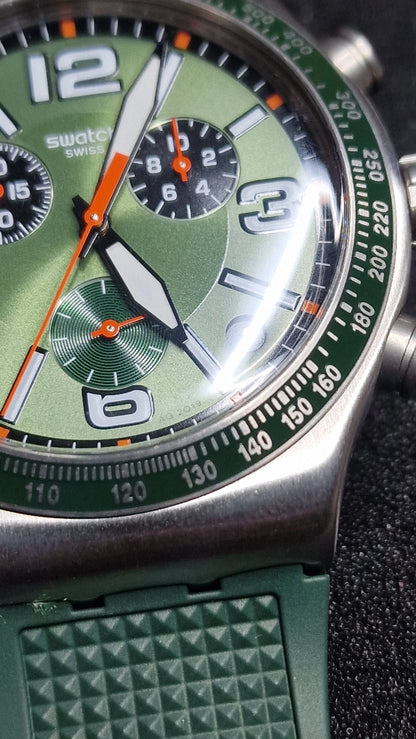 🌲 Swatch Irony Chrono YVS462 “Forest Grid” (AG2019) – Green/Orange – Swiss Made